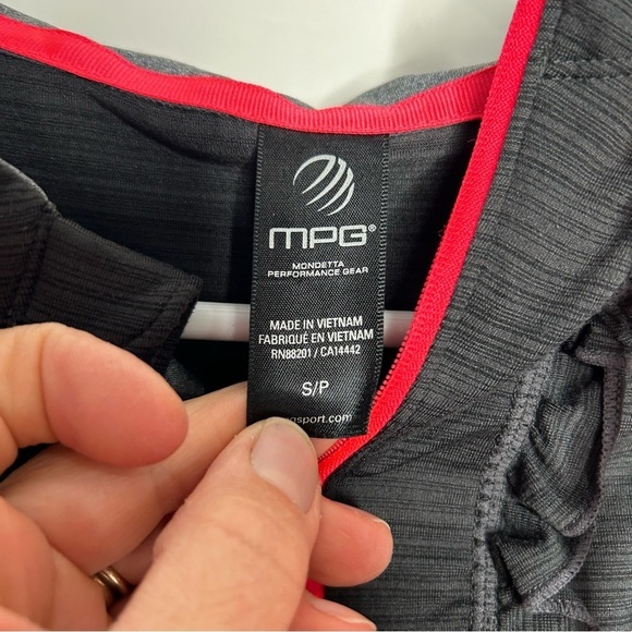 MPG Women’s Pullover Hoodie Long Sleeves Small Gray Black Pink - Picture 2 of 4